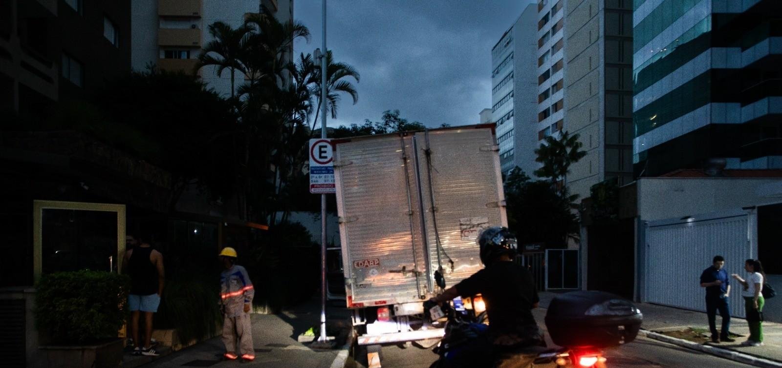 Bairros do Centro de SP sofrem apagão e mais de 30 mil imóveis ficam sem luz