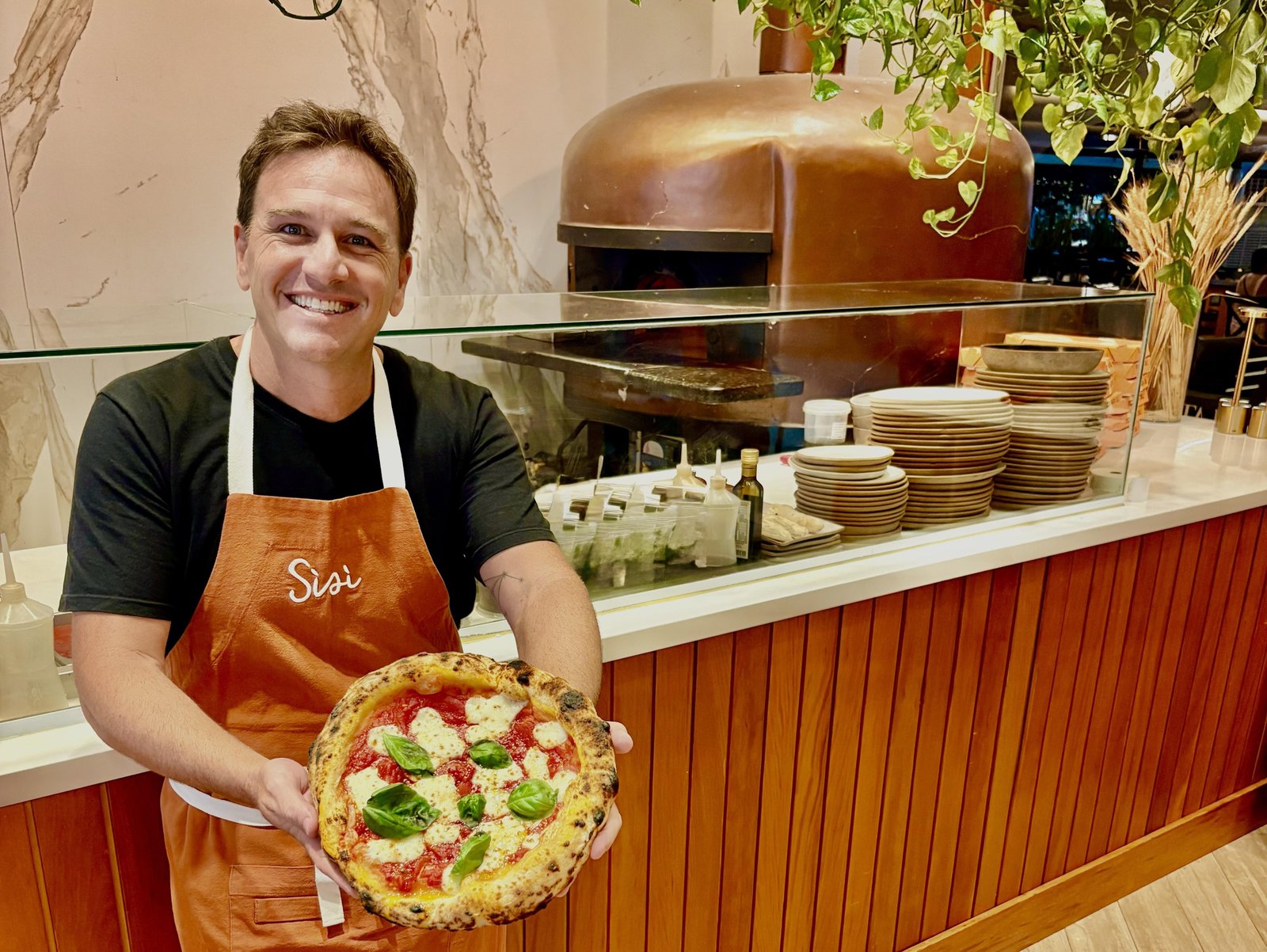 Nápoles é aqui: restaurante de pizzaiolo eleito entre os melhores do mundo e outros dois dedicados ao estilo italiano de fazer pizza abrem as portas na Barra