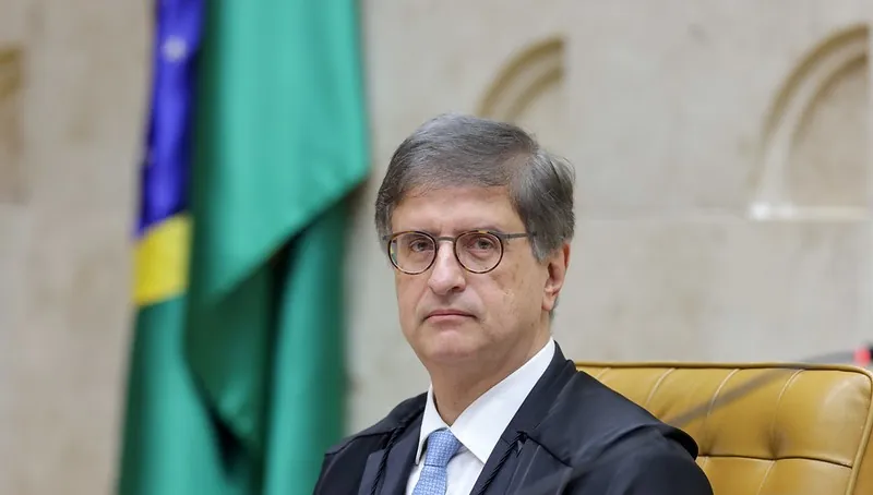 OAB pede que Gonet não atue em caso de mensagens entre Moraes Vorcaro que já está suspenso por Fachin