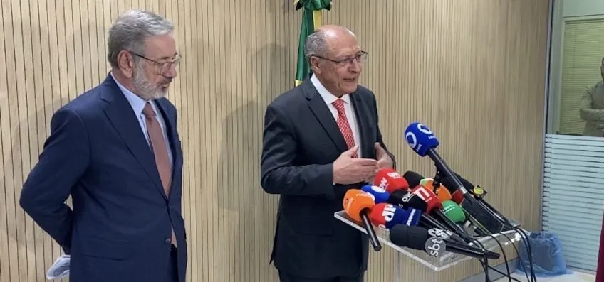 Alckmin nega retaliar EUA por tarifas: “Olho por olho os 2 ficam cegos”