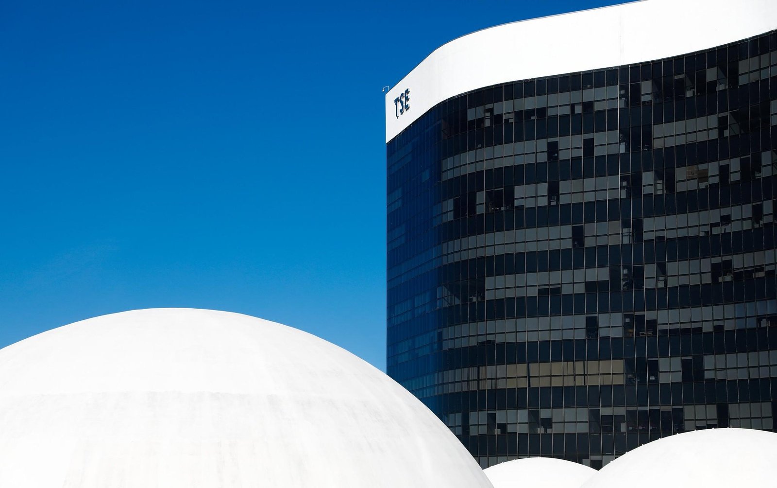 Eleições 2026: TSE proíbe uso de IA 72 horas antes da votação | G1