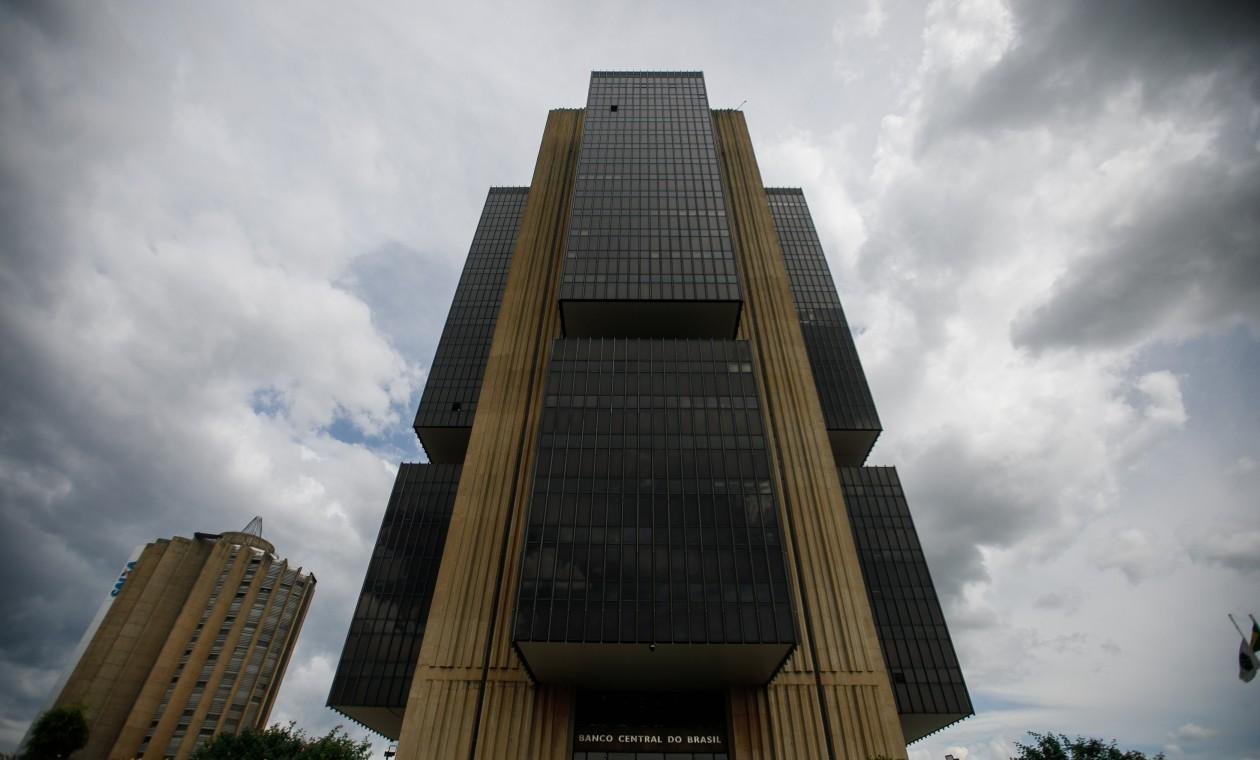 Banco Central permite que bancos usem depósito compulsório para recompor FGC após crise do Master