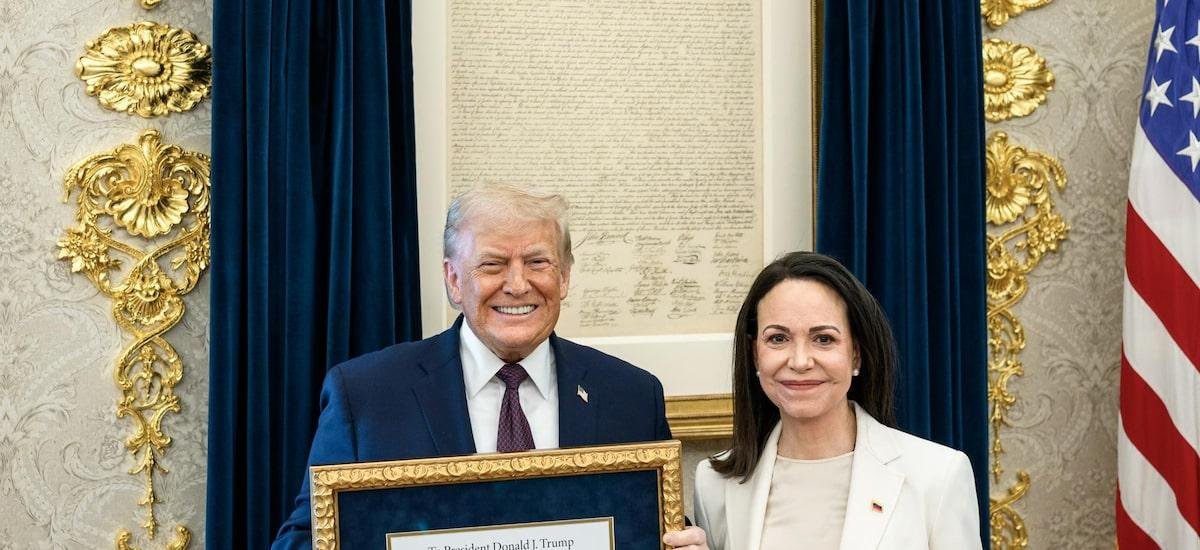 Trump trabalha em paralelo com María Corina e Delcy para garantir interesses americanos na Venezuela