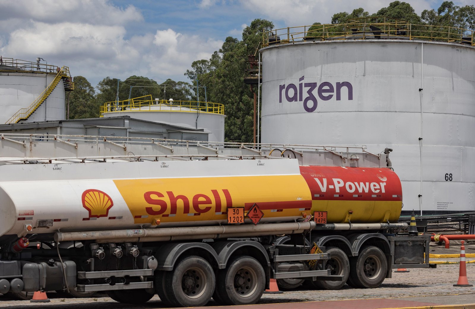 Guerra no Oriente Médio já impacta preços do frete do petróleo, diz presidente da Shell