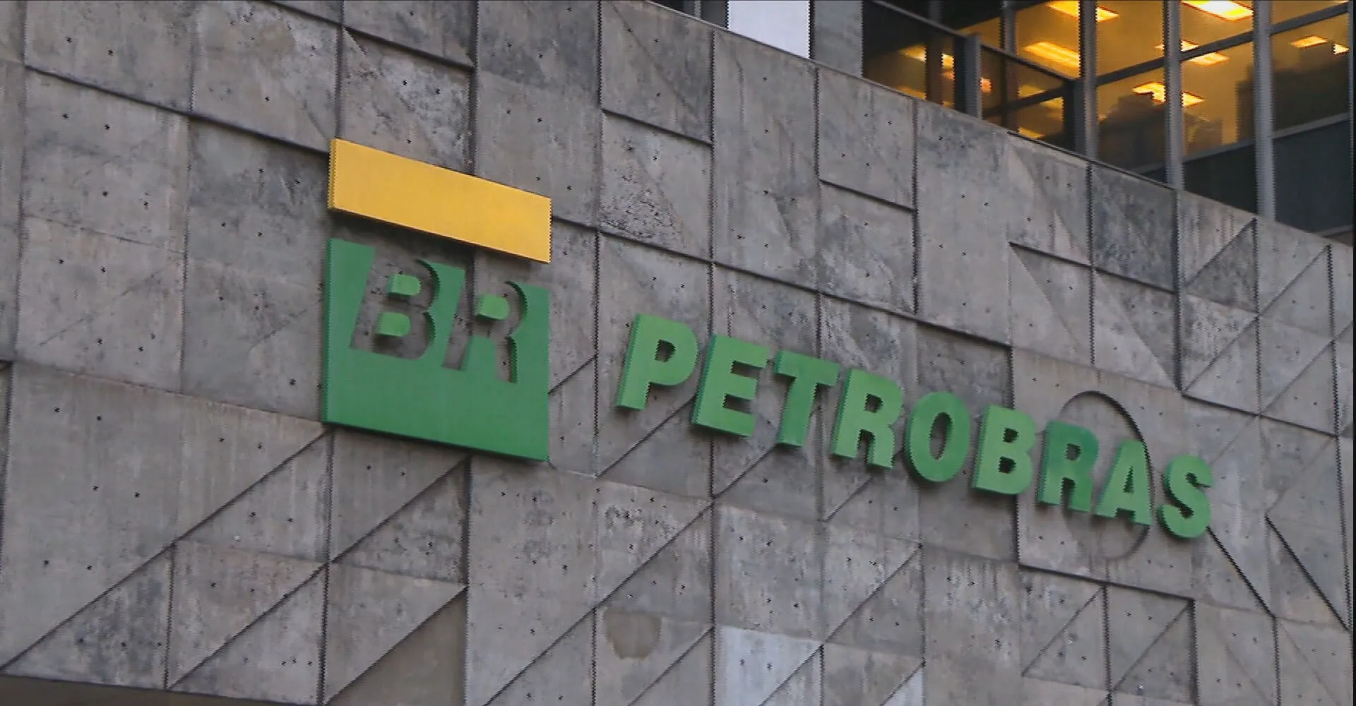 Petrobras sobe os preços do diesel para distribuidoras | G1