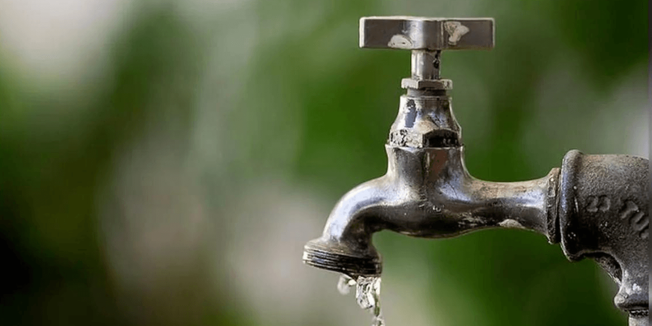 Litoral de SP enfrenta falta d'água; Sabesp detalha causas e investimentos