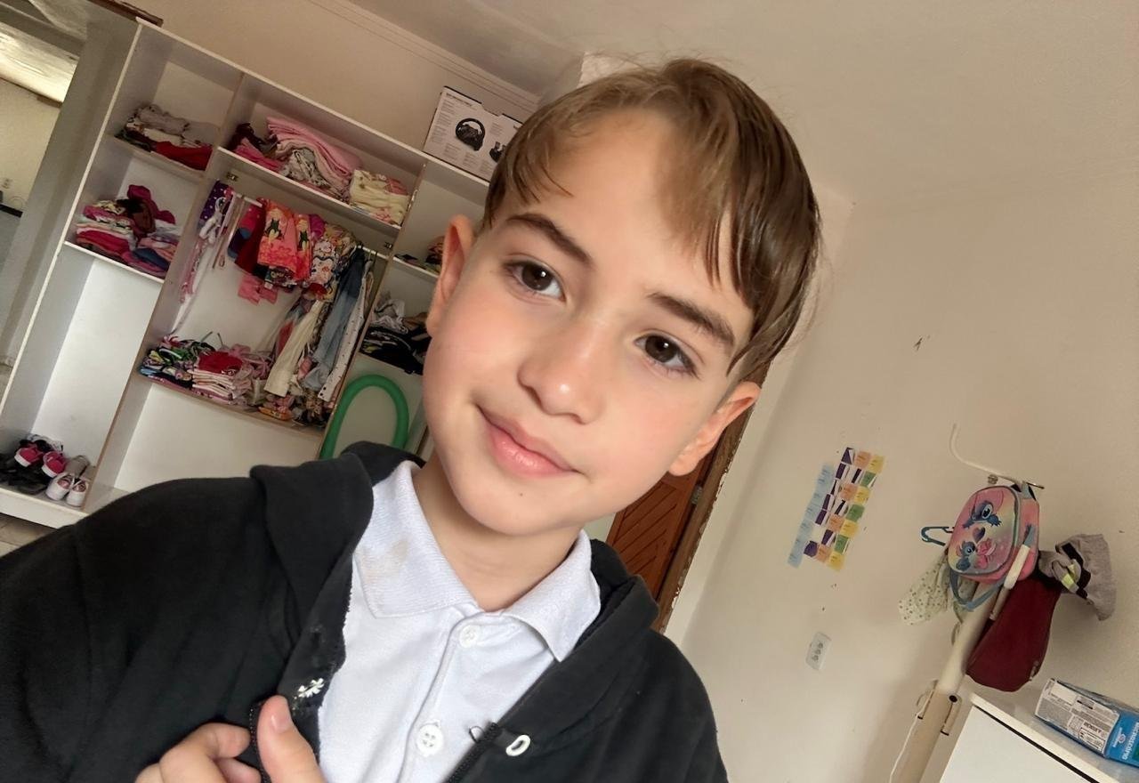 Aos 12 anos, Enzinho estuda todo dia para o Enem e faz cursinho | G1