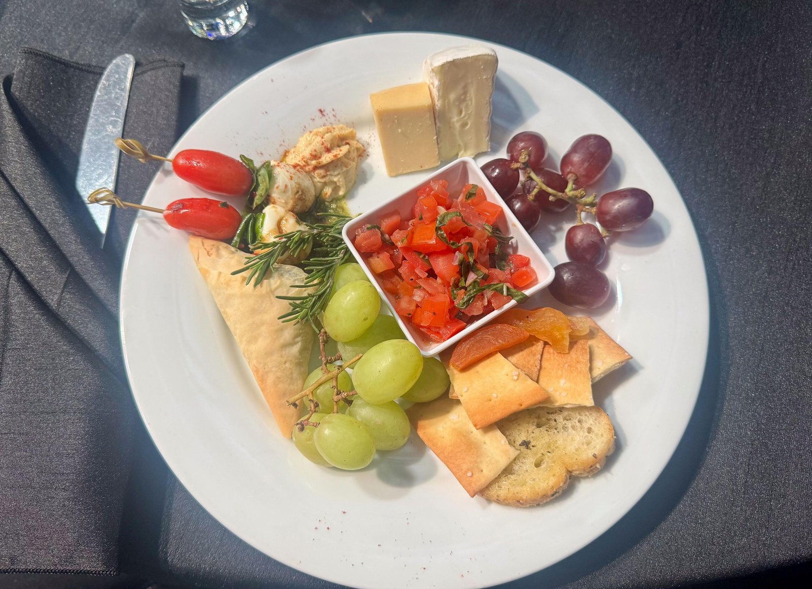 Oscar 2026: O que as celebridades comem nas cerimônias de premiação (e por que isso importa)