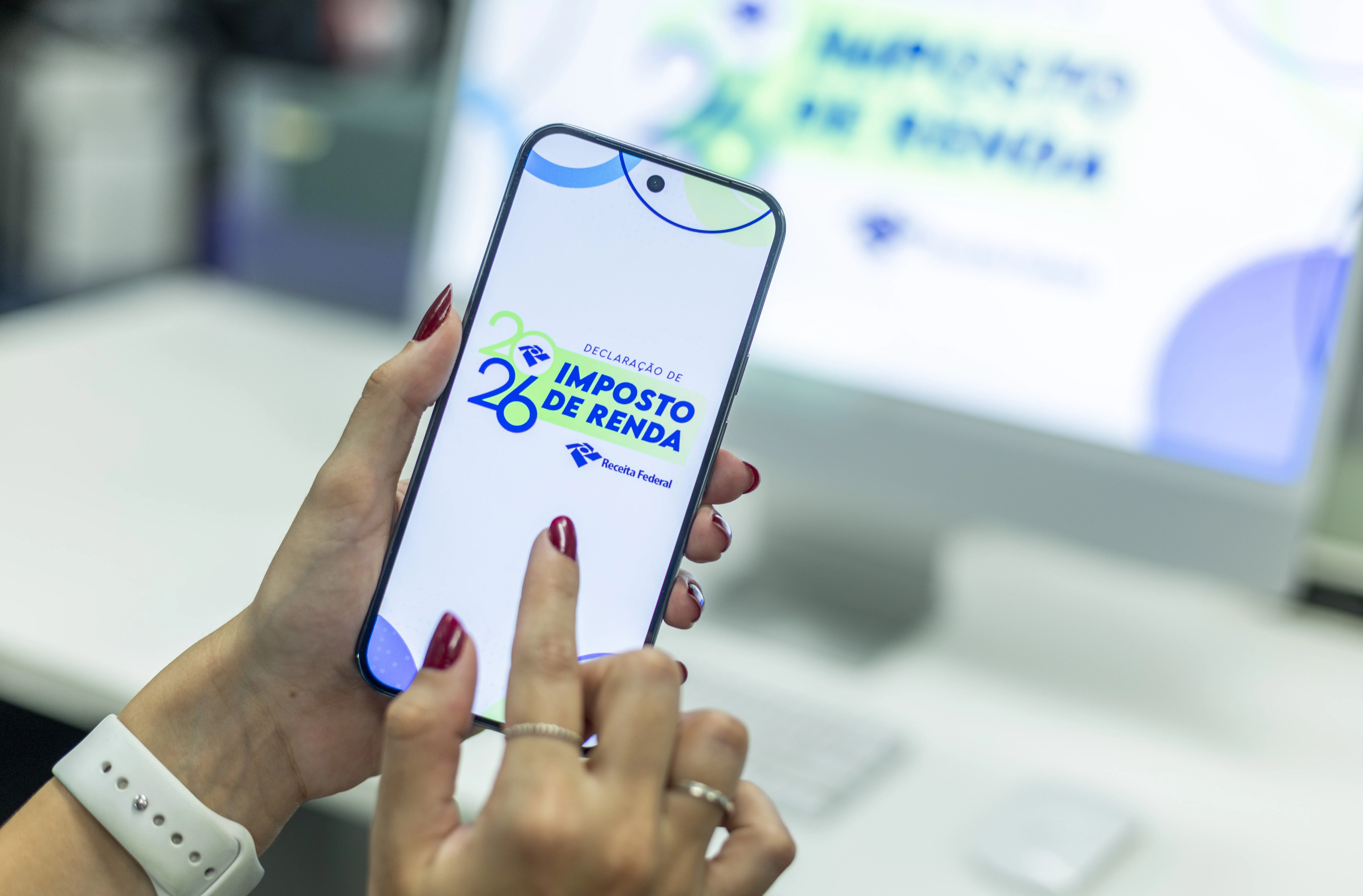 Receita paga hoje último lote de restituição de Imposto de Renda 2026