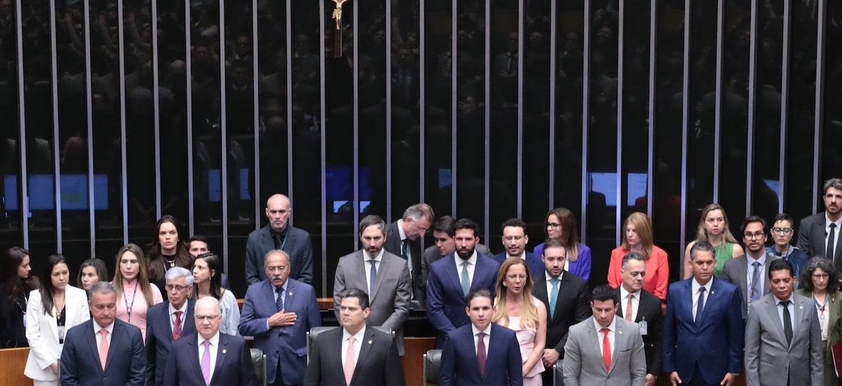 Alcolumbre diz que divergências não podem virar ódio e Motta defende emendas em sessão no Congresso