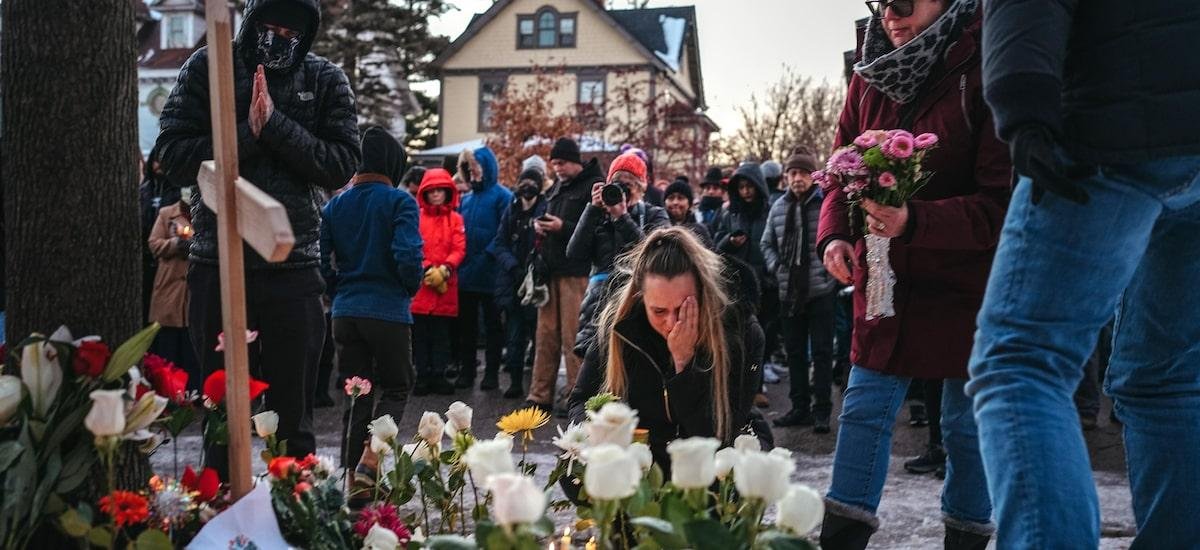 Disparos de agentes de imigração contra mulher ocorreram próximo ao local da morte de George Floyd