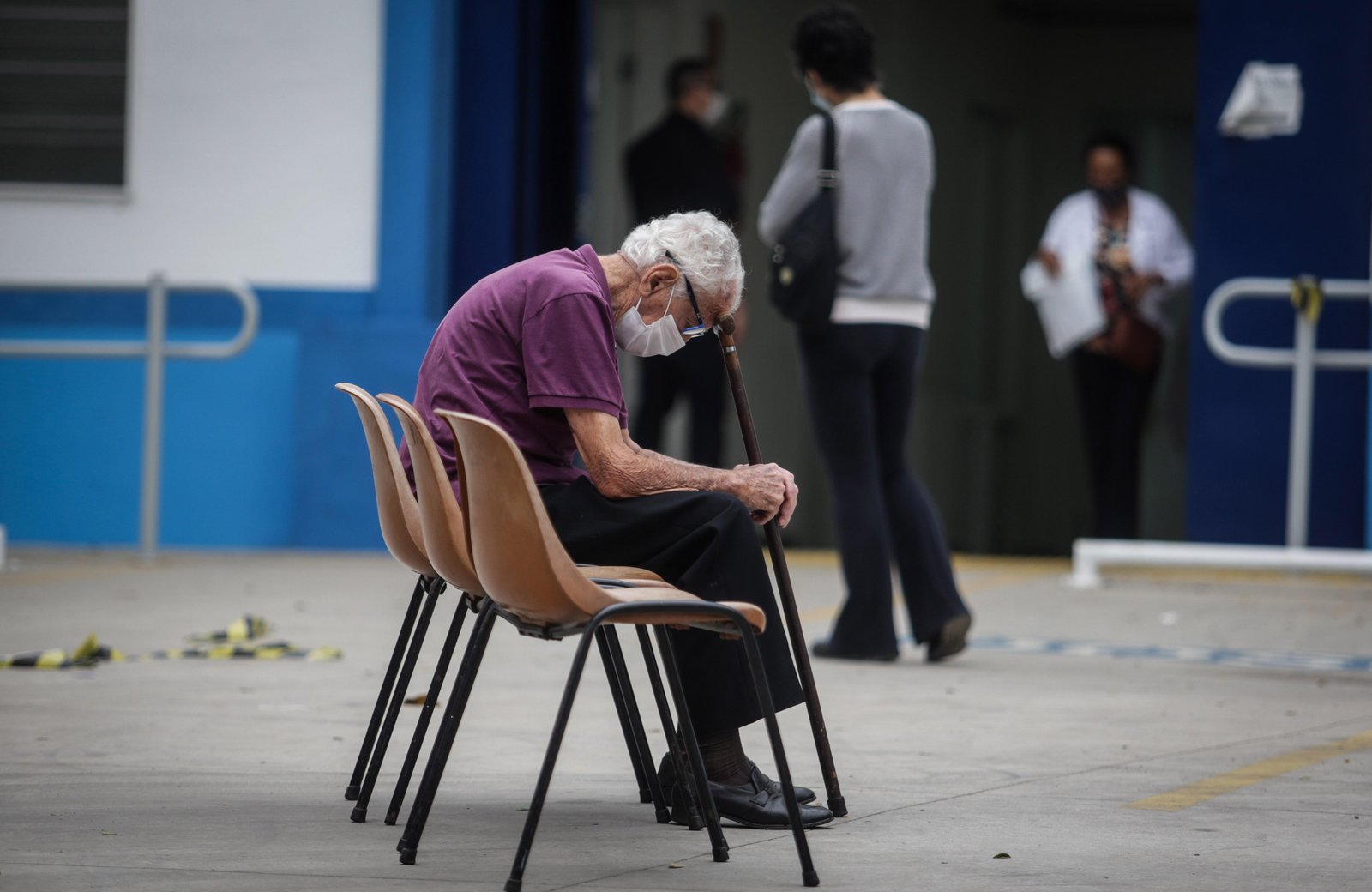 Os desafios do Brasil em saúde antes de ter mais idosos que crianças | G1