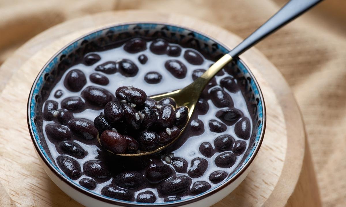 Nutris explicam o que colocar no feijão para evitar picos de glicose