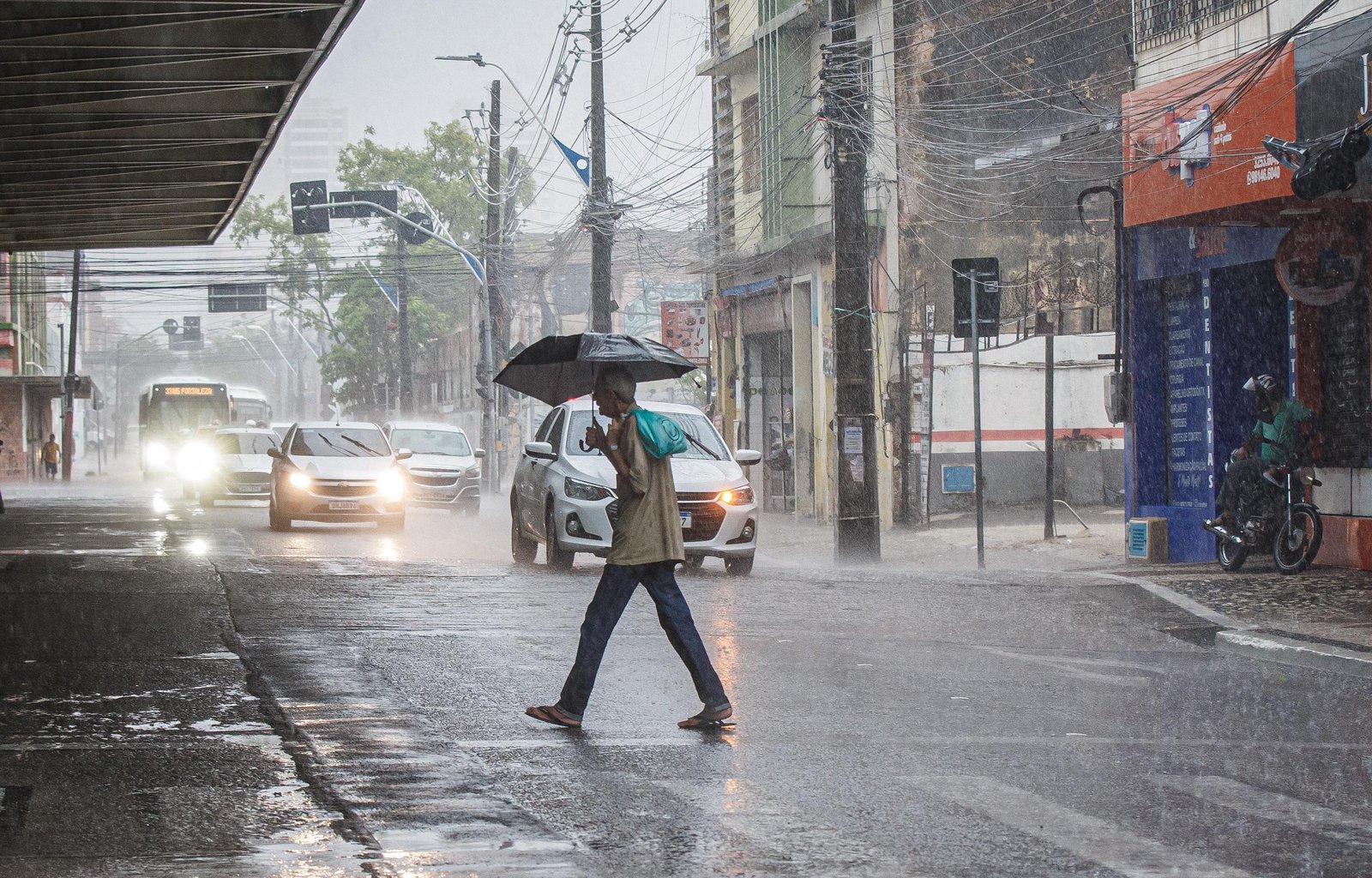 Funceme emite aviso de risco para chuvas intensas no Ceará | G1