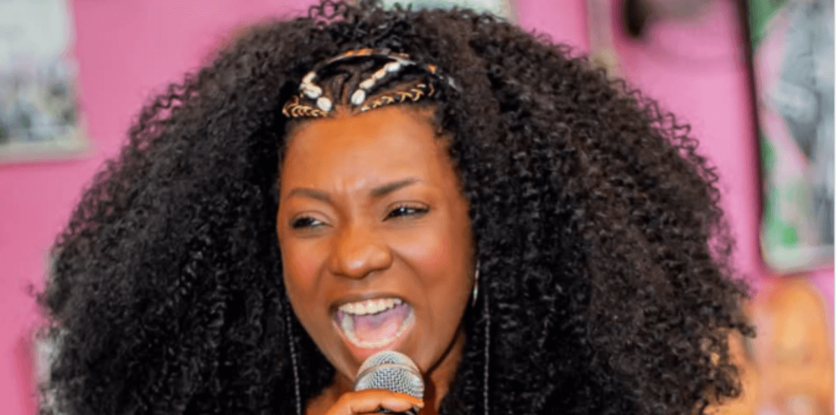 Morre sambista mineira Adriana Araújo aos 49 anos, vítima de aneurisma