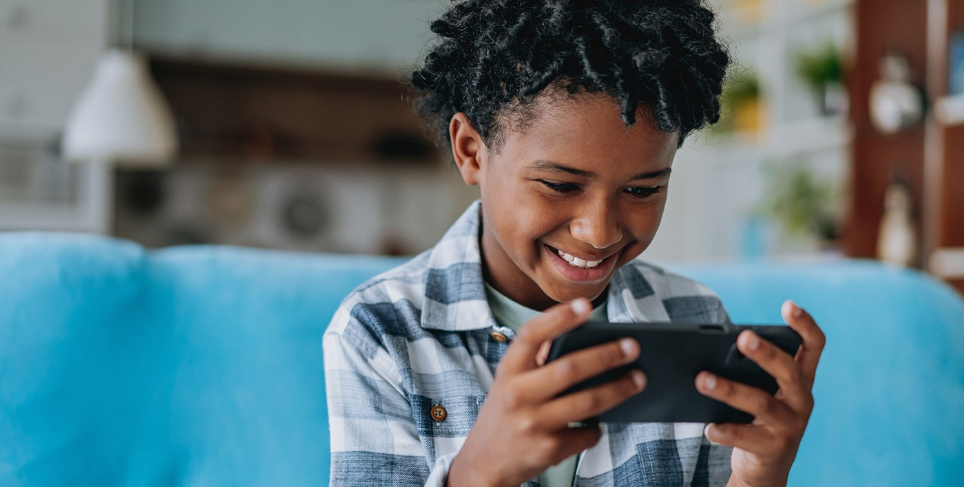 Conectadas antes dos 8 anos: infância e internet em debate | G1