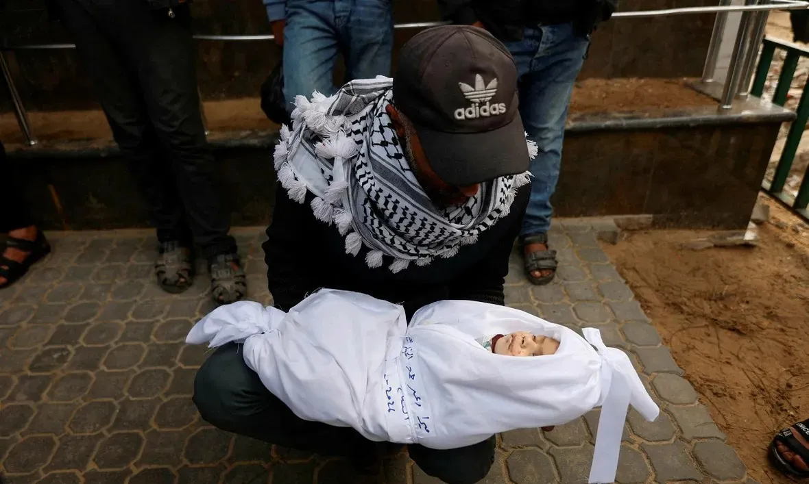 Ataques israelenses deixam ao menos 20 mortos, incluindo crianças e mulheres, em um dos dias mais violentos desde o cessar-fogo em Gaza