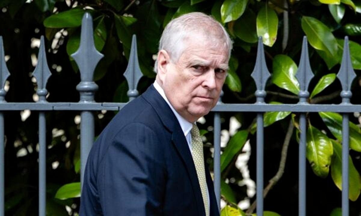 Ex-príncipe Andrew é despejado após desdobramentos do caso Epstein