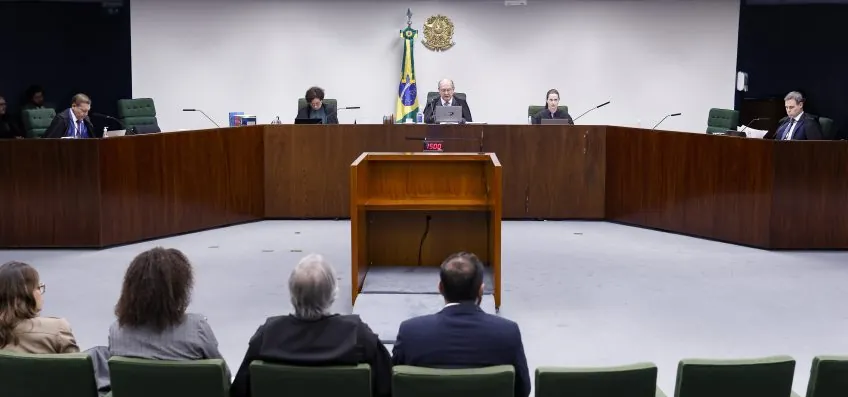 STF mantém prisão preventiva para pai e primo de Daniel Vorcaro
