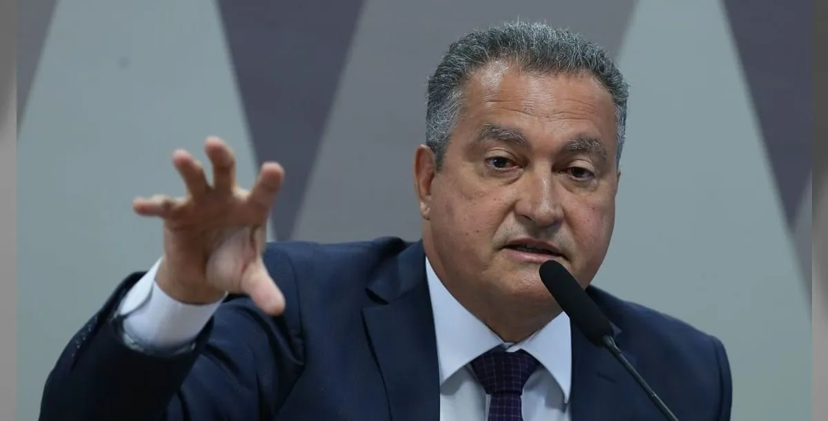 "Não faz sentido" repassar reajuste do diesel para as bombas, diz Rui Costa