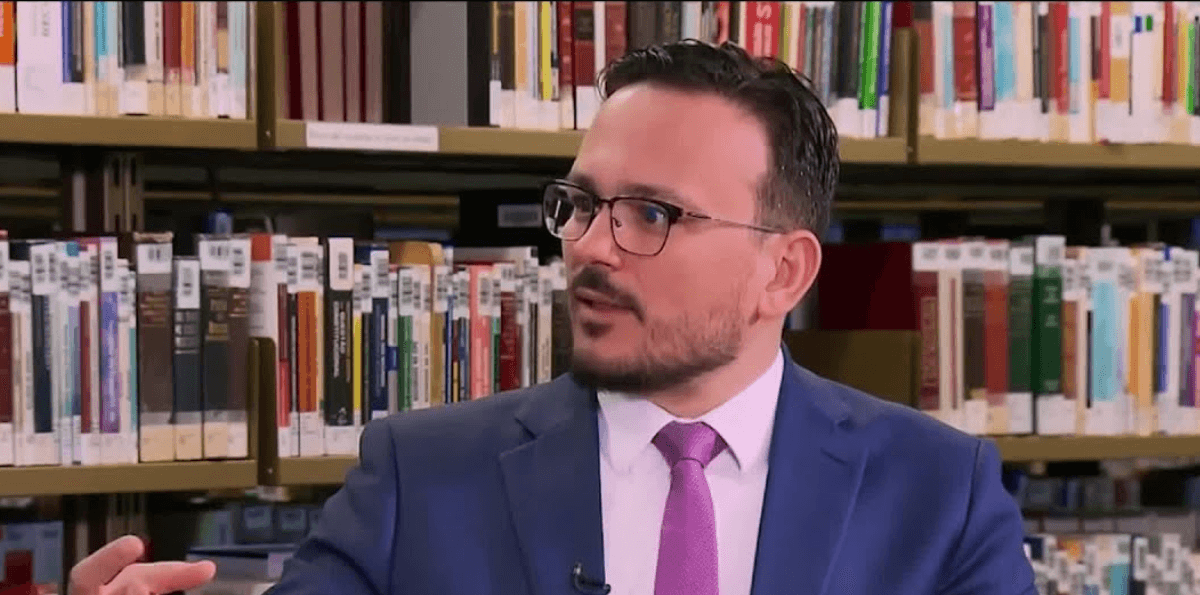 Professor acusado de estupro e crimes contra 10 mulheres é preso no RS