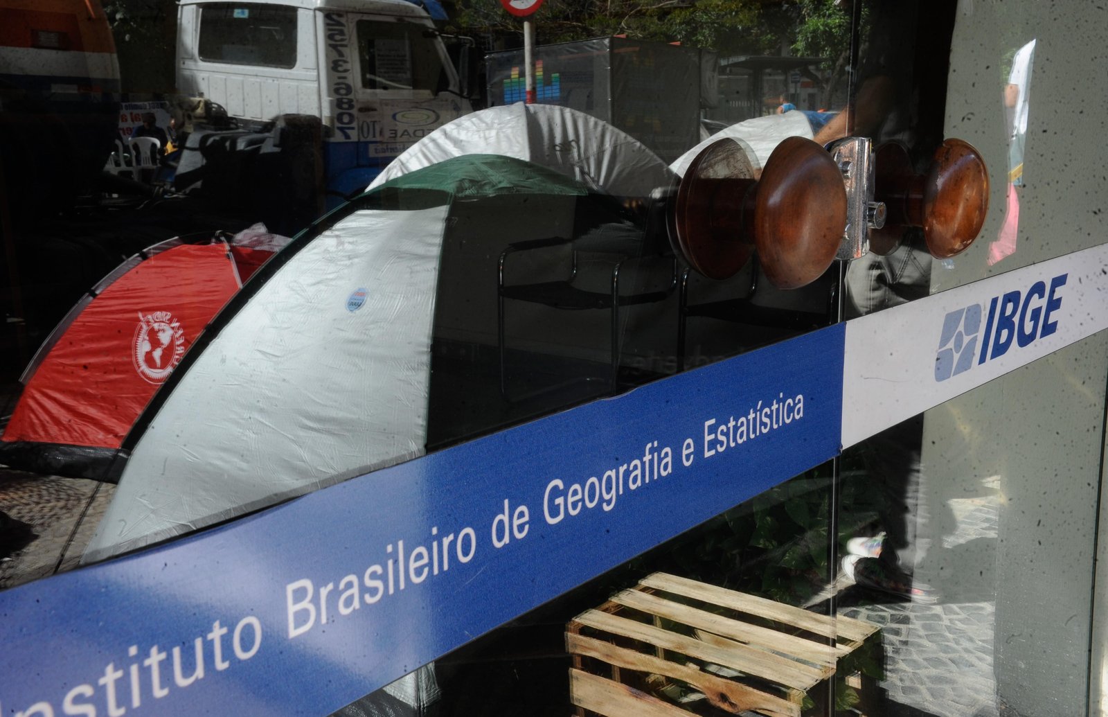 Crise no IBGE: PIB de 2025 é publicado em meio a troca na coordenação do setor