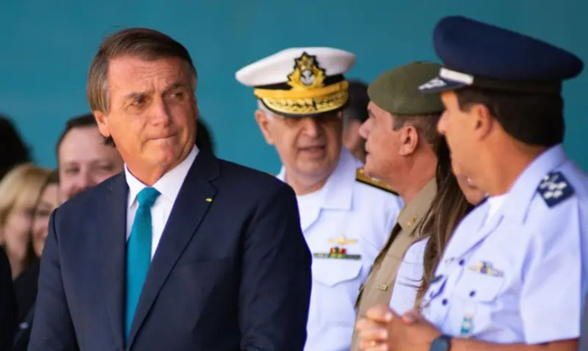 Bolsonaro pode perder patente? O que esperar de julgamento de ex-presidente e outros comandantes militares no STM | G1