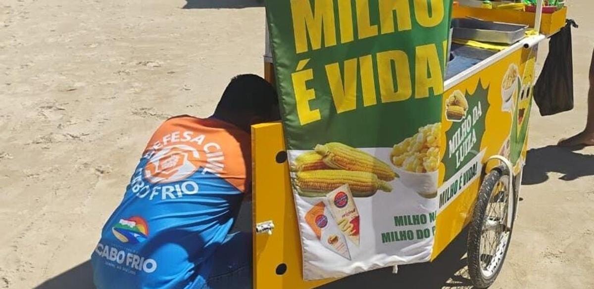 Fiscalização apreende 17 carrinhos irregularidades em Cabo Frio | G1
