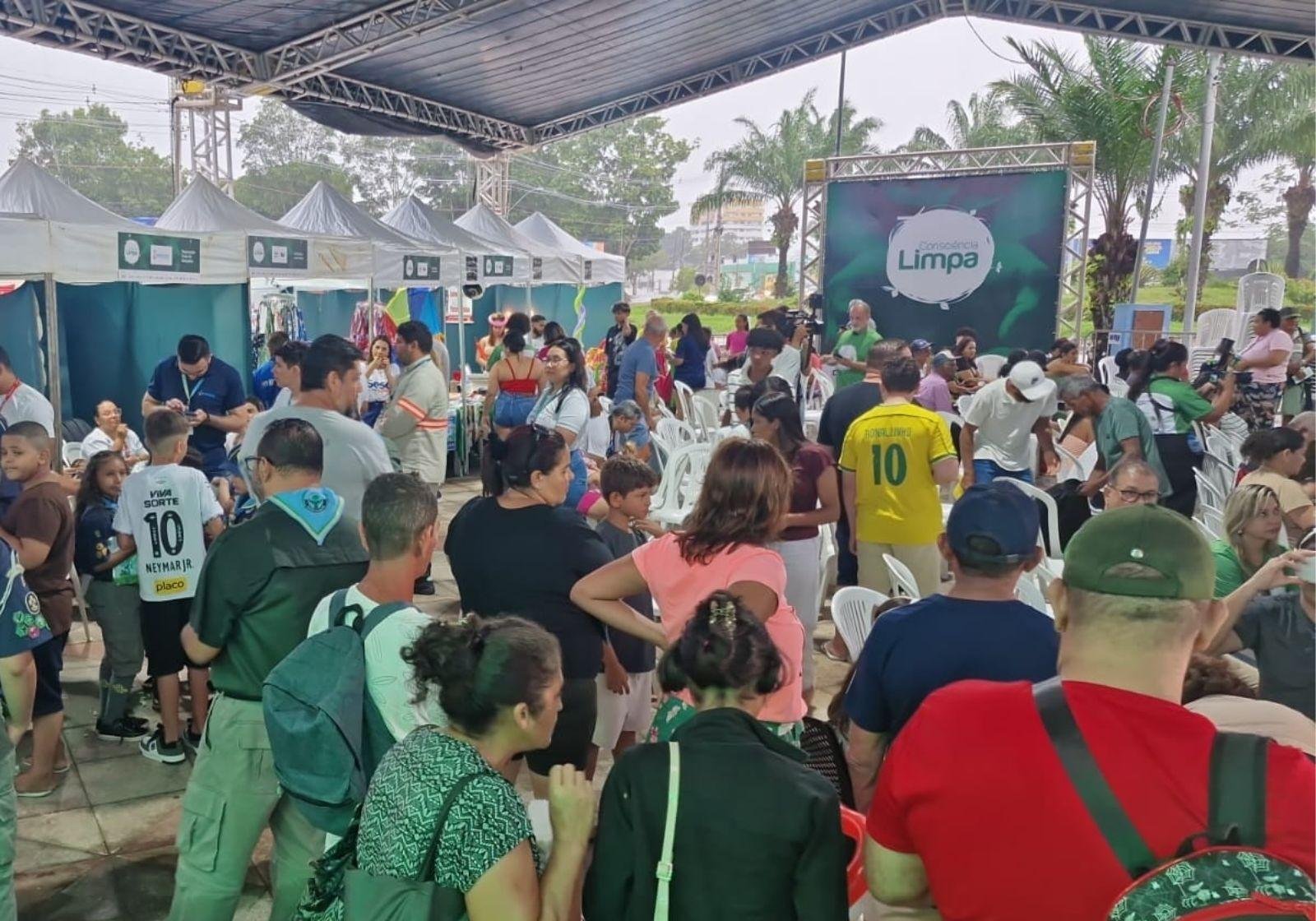 Projeto Consciência Limpa oferta serviços gratuitos no Lago do Amor | G1