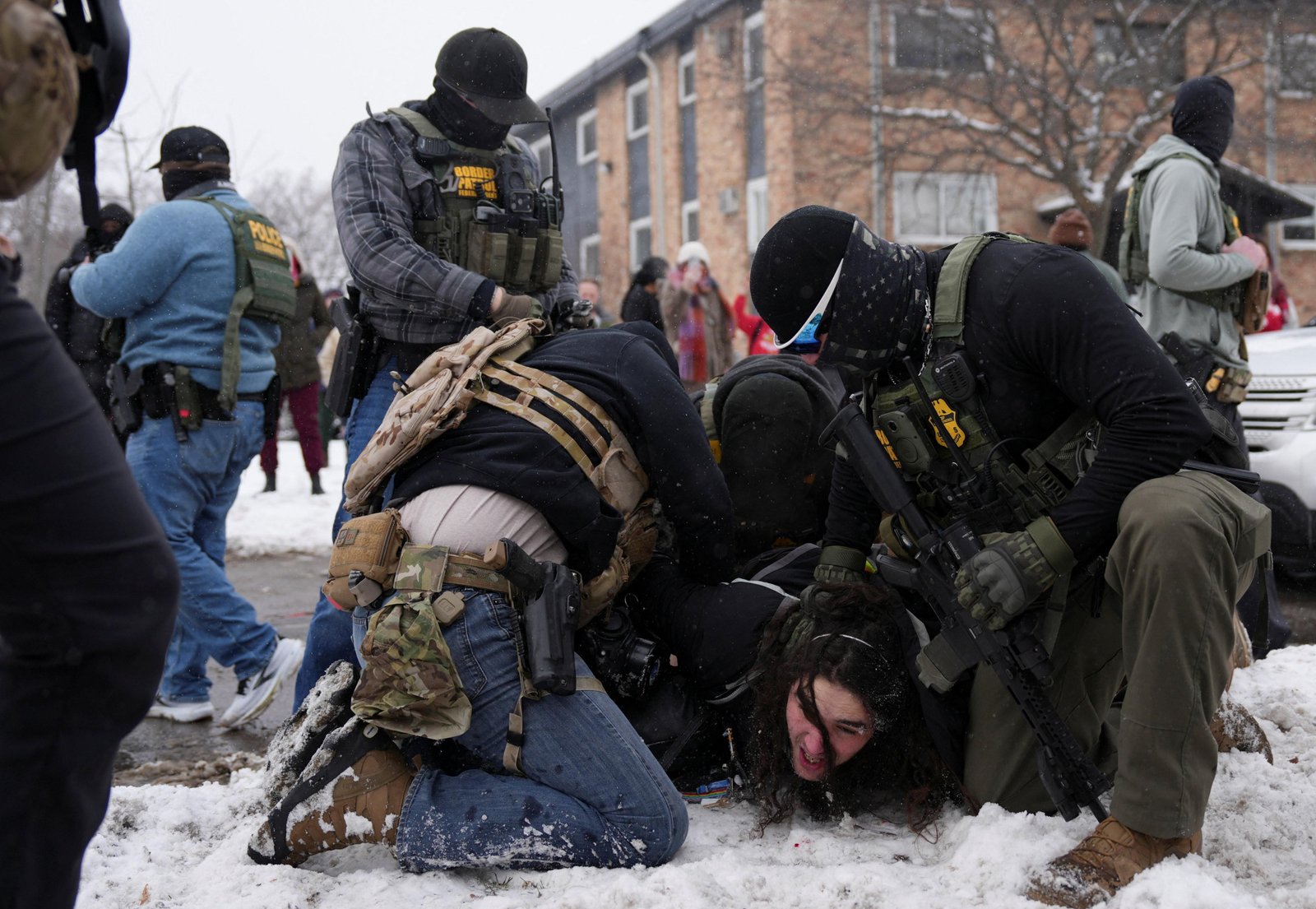 Agentes do ICE em Minneapolis passarão a usar câmeras corporais | G1