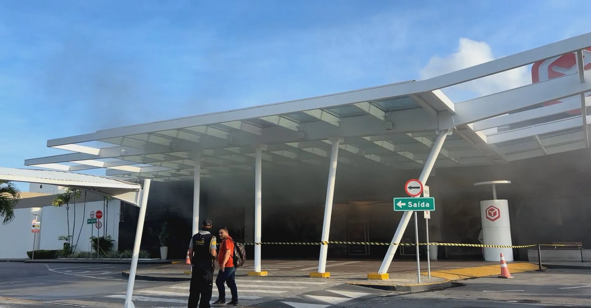 Incêndio atinge loja de eletrodomésticos do Shopping Recife | G1