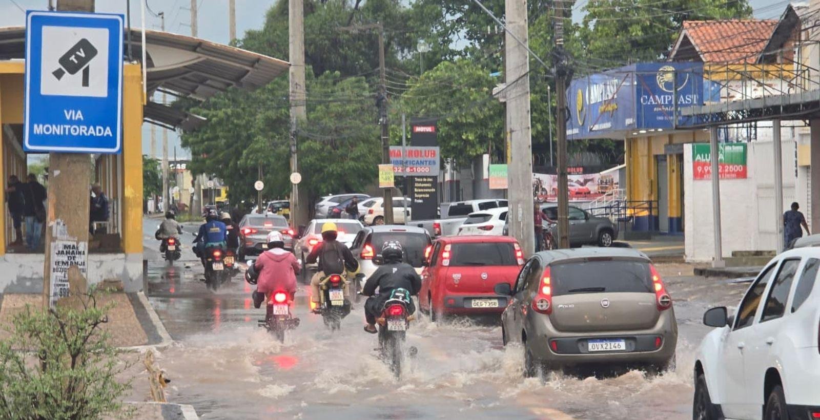 214 cidades estão sob alerta vermelho de chuvas no PI | G1