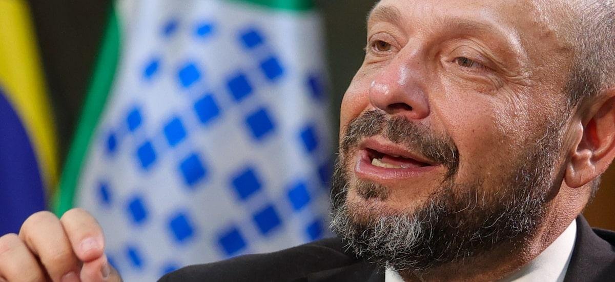 INSS bloqueou repasse de consignados ao Master após irregularidades, diz presidente do órgão