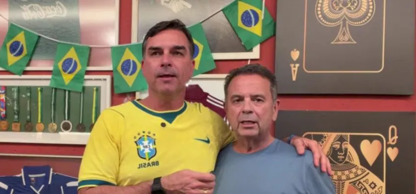 Ao lado de Marinho, Flávio nega rumores sobre troca de pré-candidatura