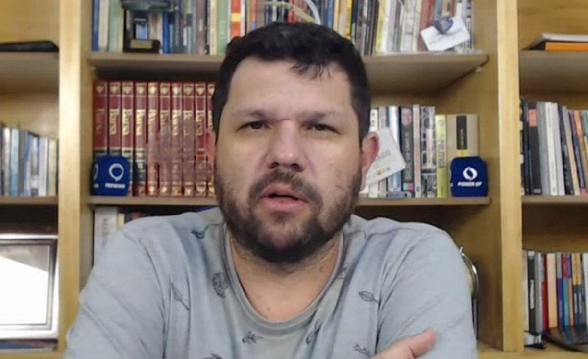 Eustáquio e filha chamam Perillo de “ladrão” e TJ-GO manda apagar post