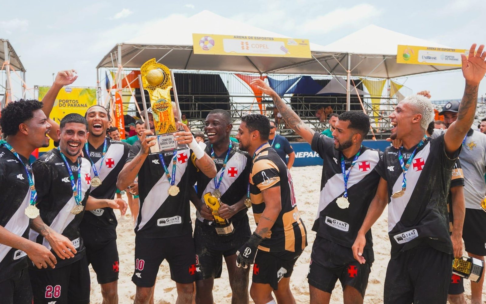 Vasco goleia Chapecoense e fatura Brasil Open de beach soccer