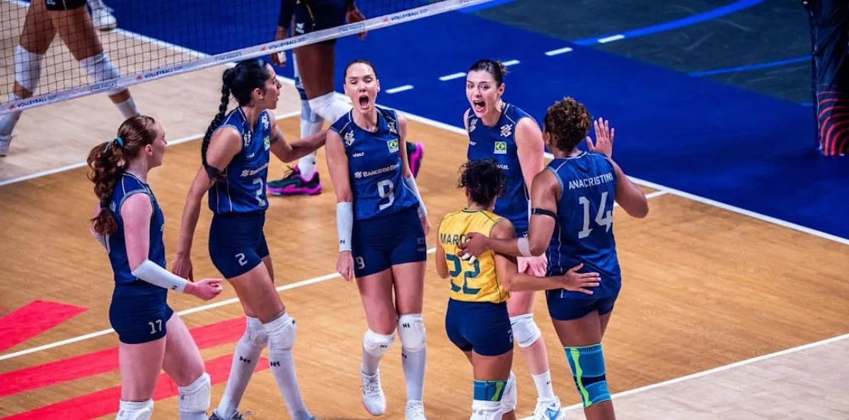 Brasil vence Itália e vai à final da Liga das Nações de vôlei feminino
