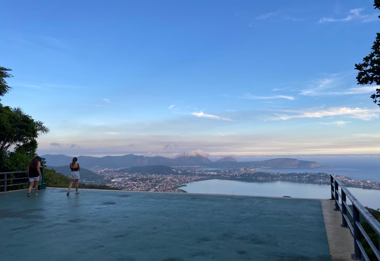 Rampas do Parque da Cidade, em Niterói, reabrem para voos duplos sem fiscalização: 'As pessoas correm risco sem saber', diz mãe de parapentista morto