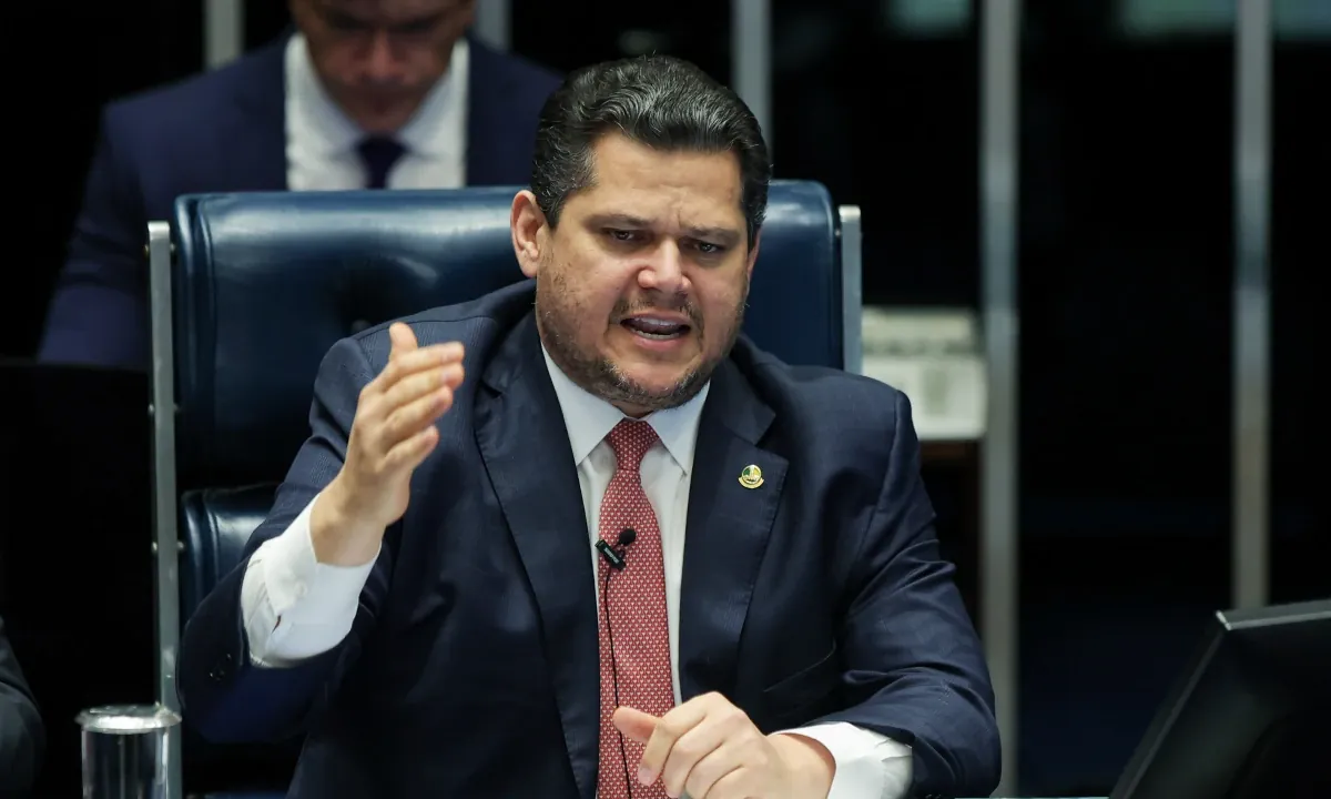 PL discute com Alcolumbre crise na sucessão do governo do Rio