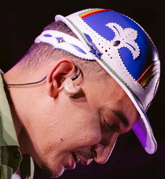 João Gomes tenta em vão misturar forró com trap em 'Trapzeiro', EP com cinco faixas extraídas de megashow no Rio  | G1