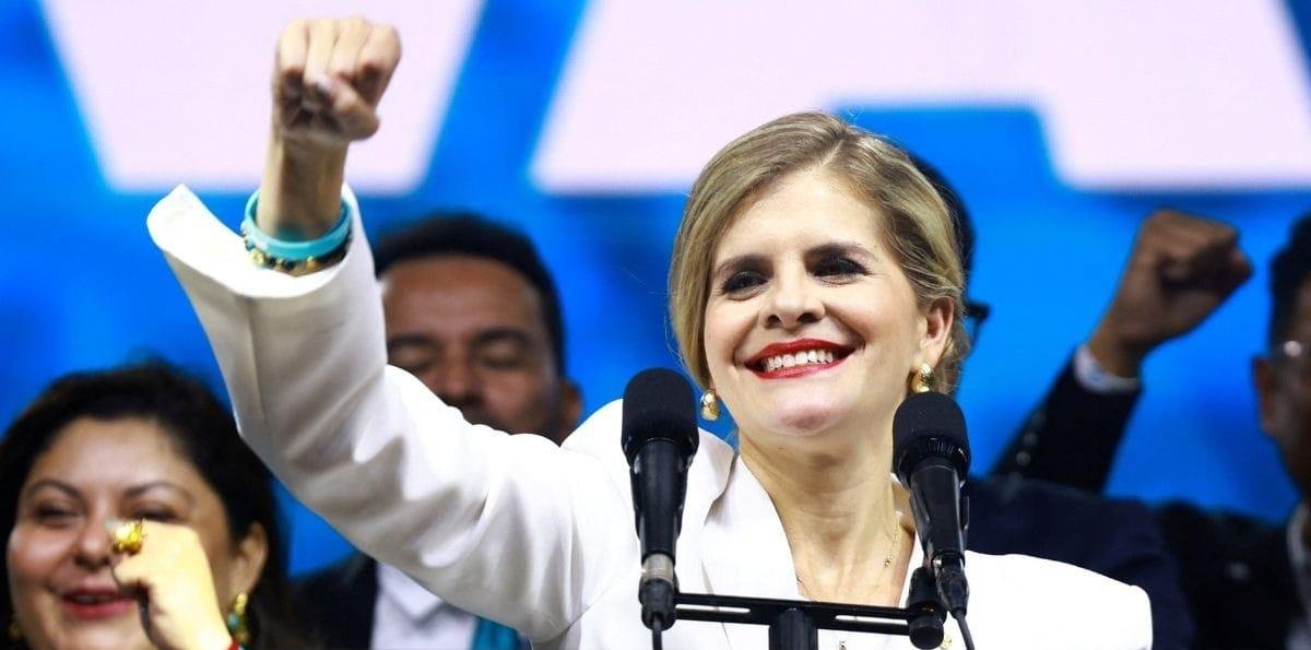 Laura Fernández, de direita, é eleita presidente da Costa Rica