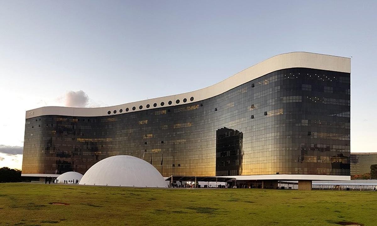 TSE debate construção de resoluções que vão orientar Eleições 2026