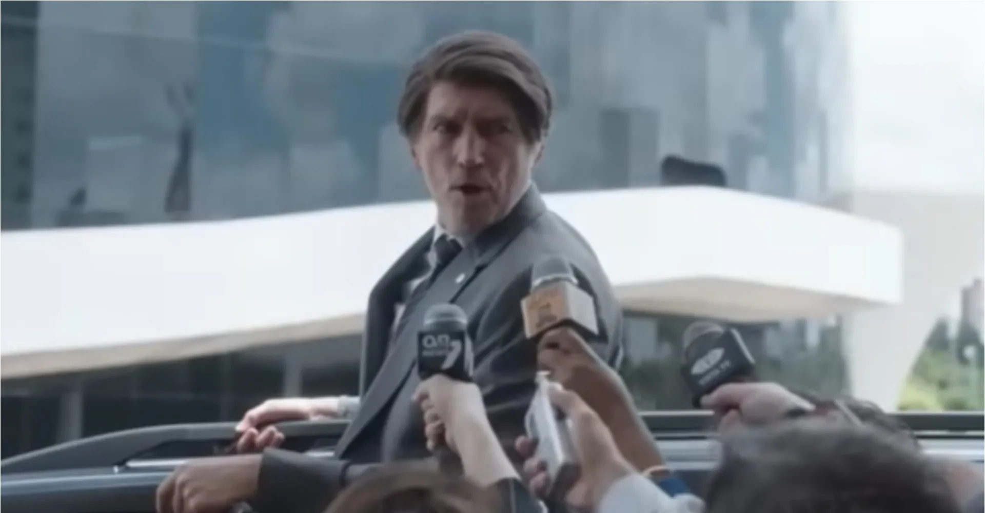 Perucas, figurino, hospedagens: veja gastos de 'Dark Horse', filme sobre Jair Bolsonaro