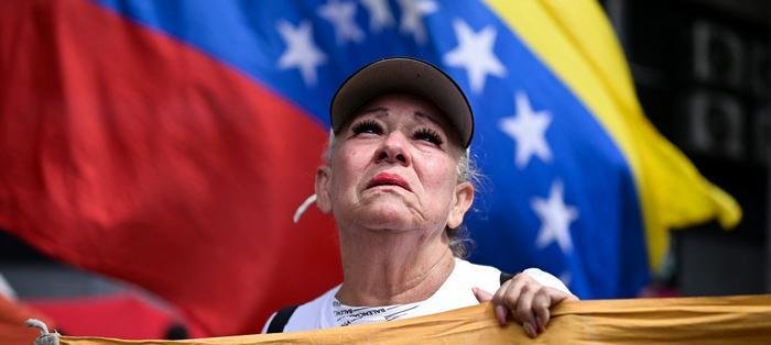 EUA abrem era de incerteza na Venezuela ao derrubarem Maduro