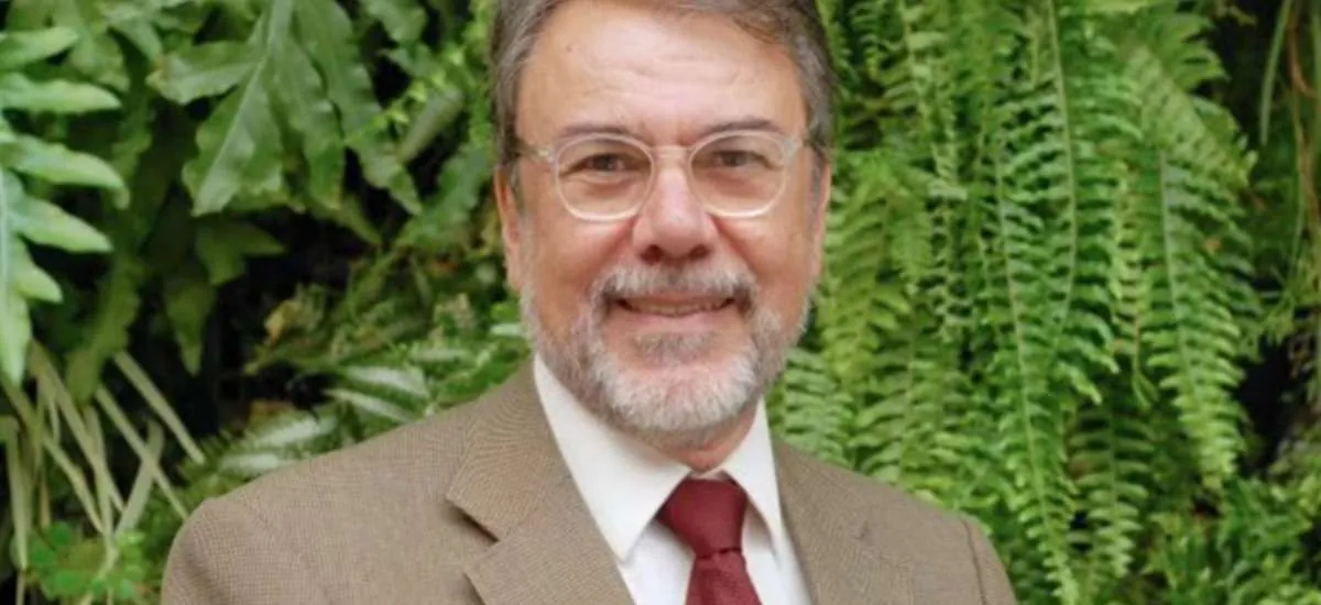 Carlos Monforte morre aos 77 anos; relembre a trajetória do âncora