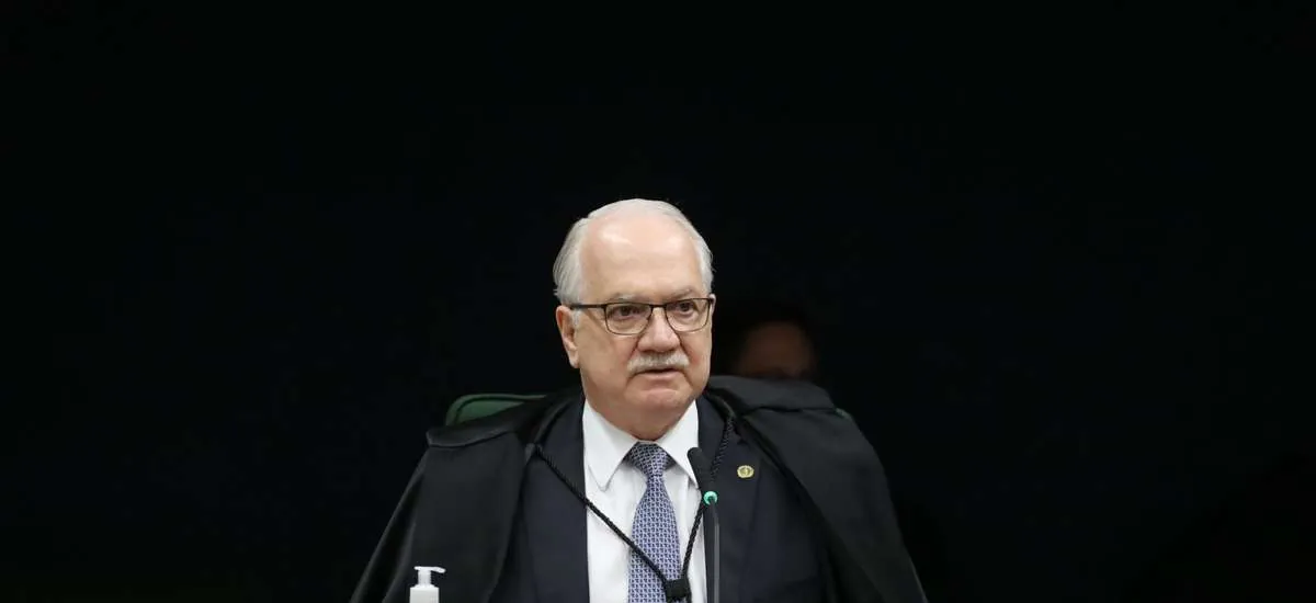 Fachin atende a pedido de Moraes, Zanin e Gilmar, e determina que PF forneça informações sobre celular de Vorcaro
