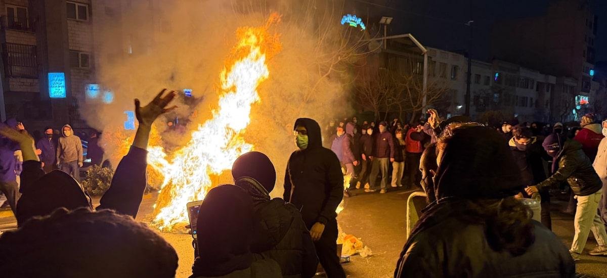 Irã amplia repressão, mortes podem chegar a 3 mil e Trump promete ajuda a manifestantes