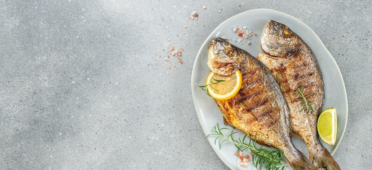 Churrasco de peixe? Quaresma impulsiona consumo por pescados e chef dá dicas para grelha