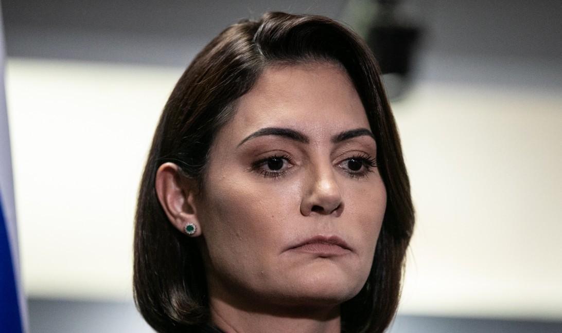 Após ausência em ato bolsonarista, Michelle diz que passou por 'pequeno procedimento cirúrgico'