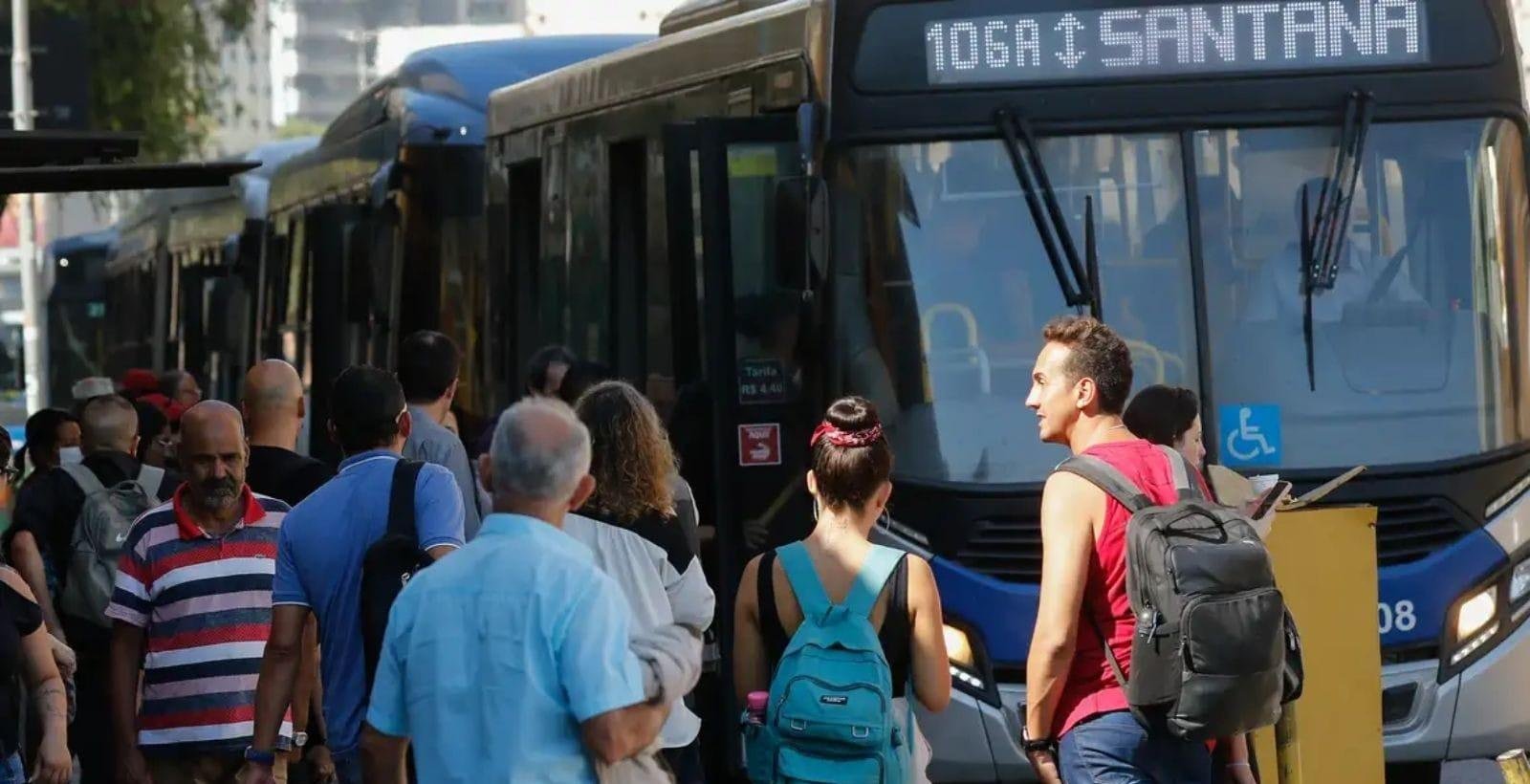 Os ônibus estão de greve hoje? Saiba como está a situação em SP